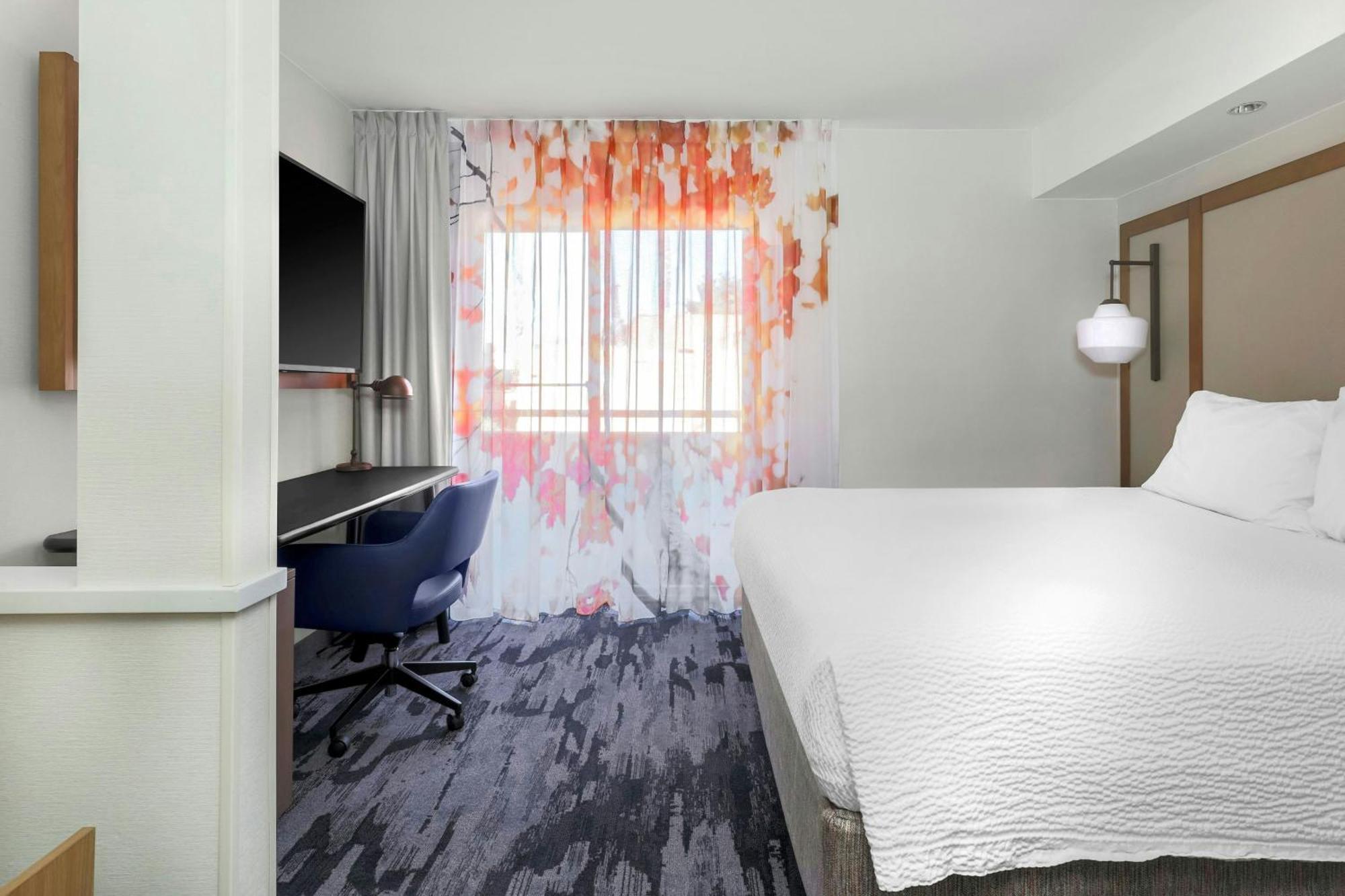 Fairfield Inn And Suites By Marriott San Jose Airport Exterior photo