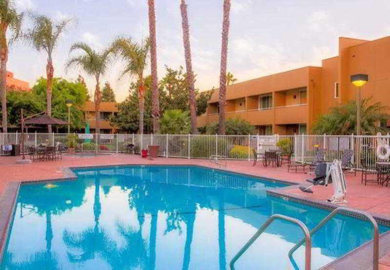 Fairfield Inn And Suites By Marriott San Jose Airport Exterior photo