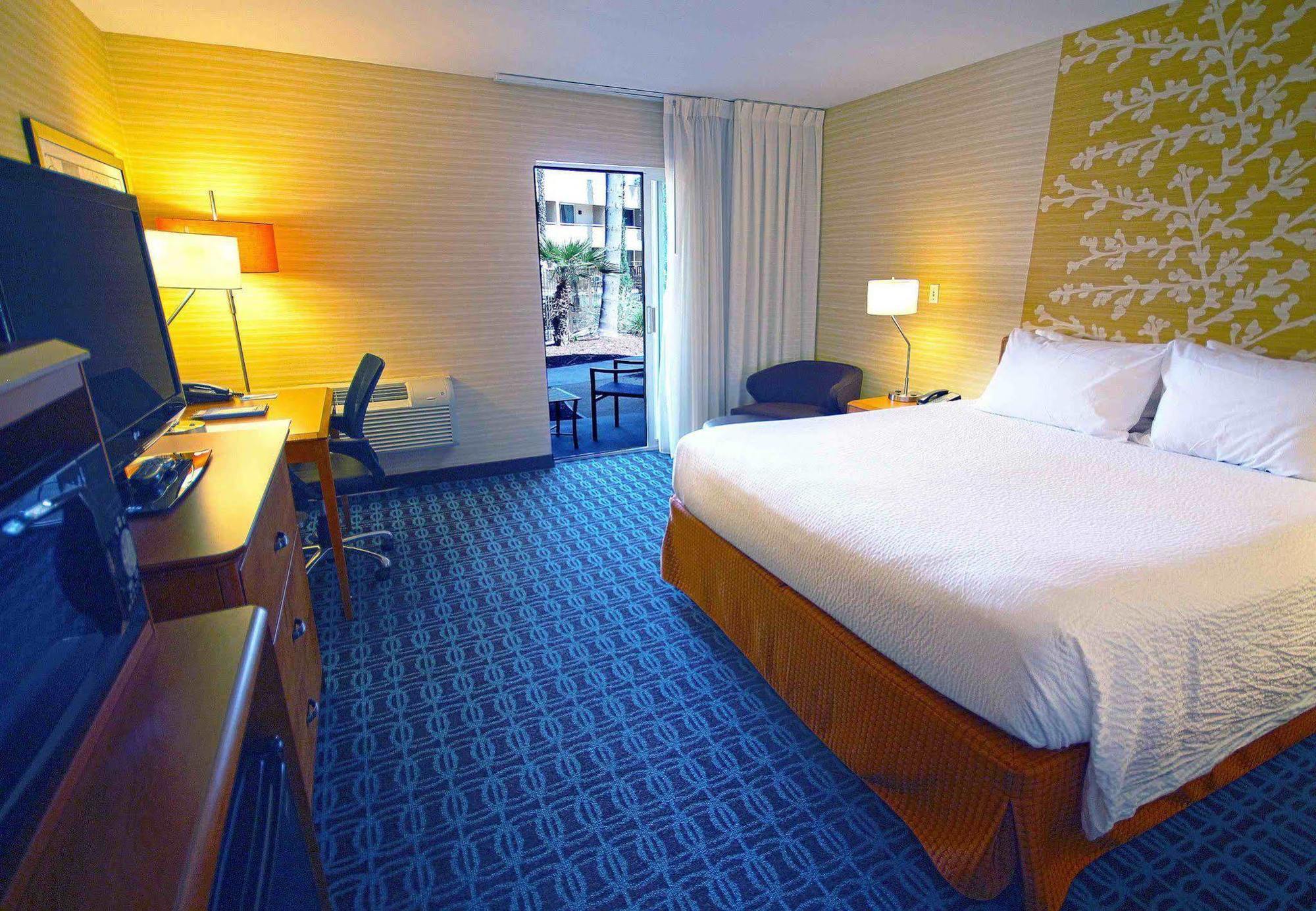 Fairfield Inn And Suites By Marriott San Jose Airport Exterior photo